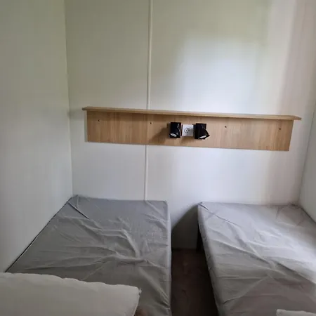 - 510 - Mobilhome Xl Premium 6 Personnes 5 Etoiles * 울가트